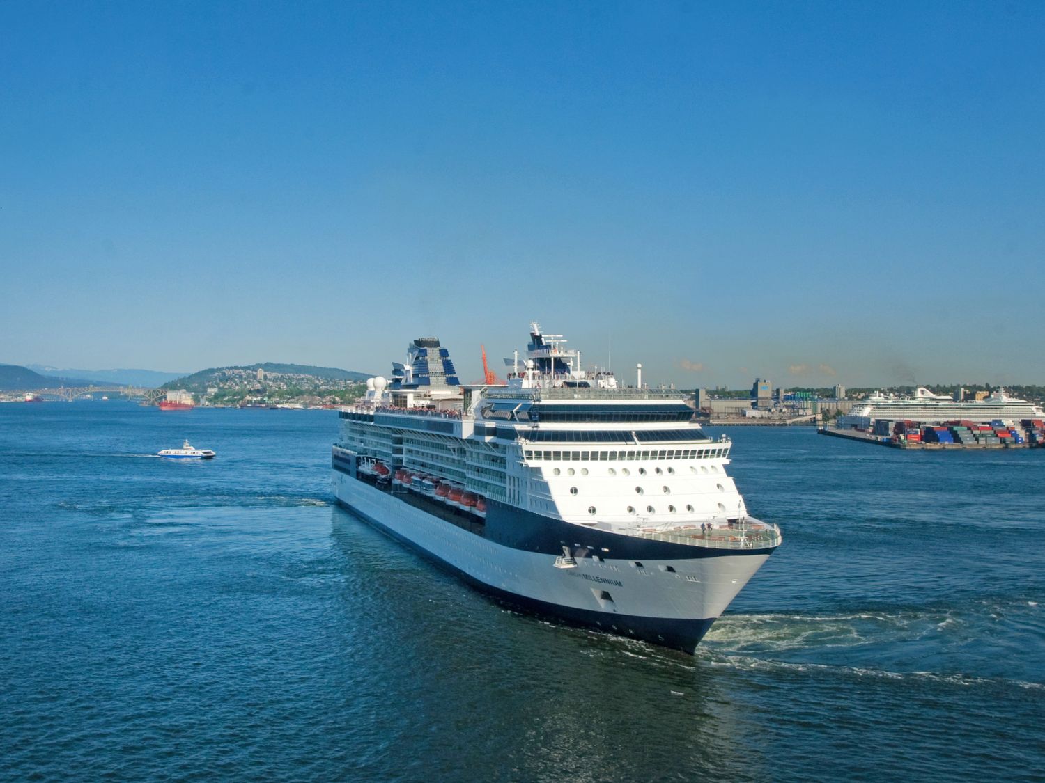 cruise ship leaving the port